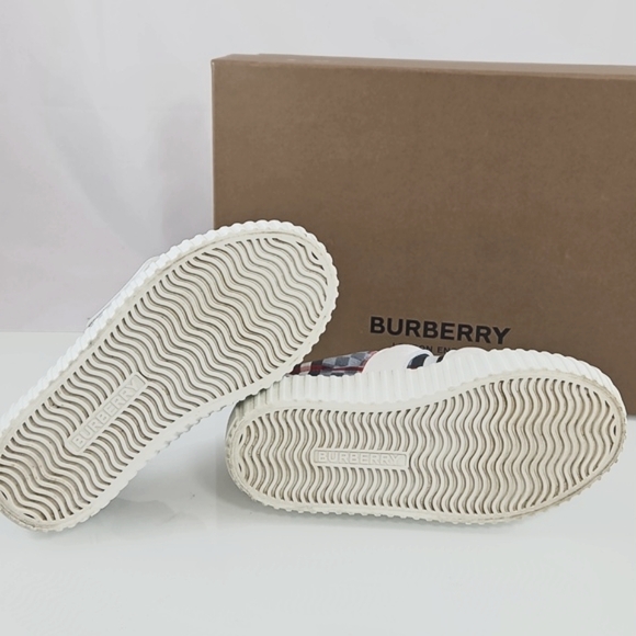 Burberry's Unisex Checkerboard Velcro Strap Trainers Sneakers Size 30 - Picture 11 of 12